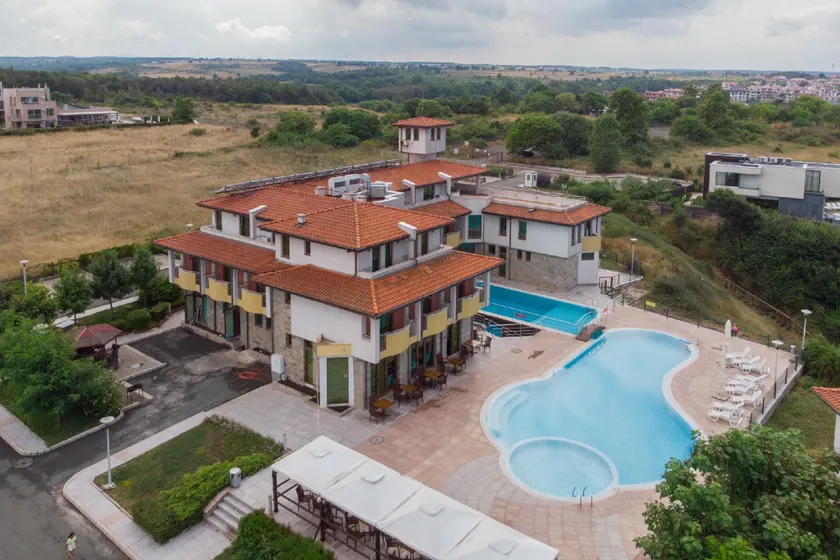 Family Hotel Lalov Egrek - Image 1