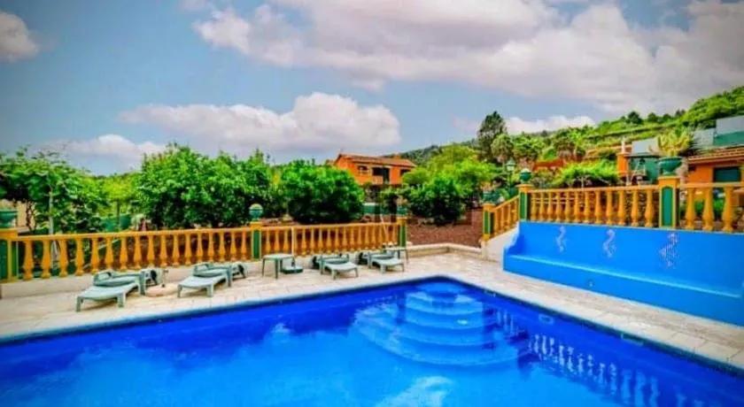Tropical Paradice Villa - Image 1