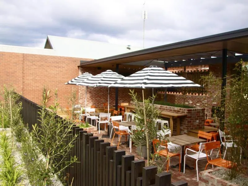 Western Hotel Ballarat - Image 1