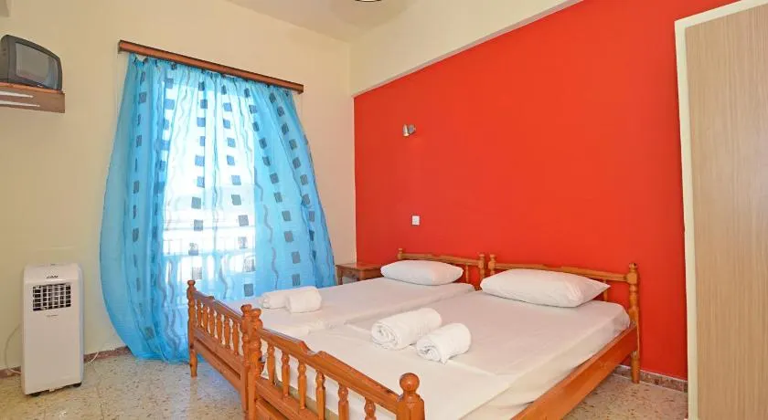 Levante taverna studios - Image 1