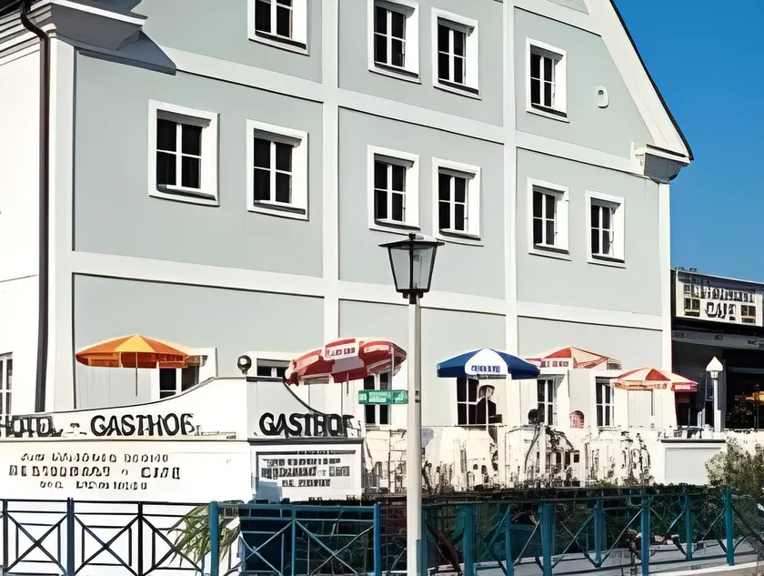 Gasthof-Hotel Goldenes Schiff - Image 1