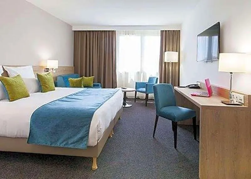 Quality Hotel Bordeaux Pessac - Image 1