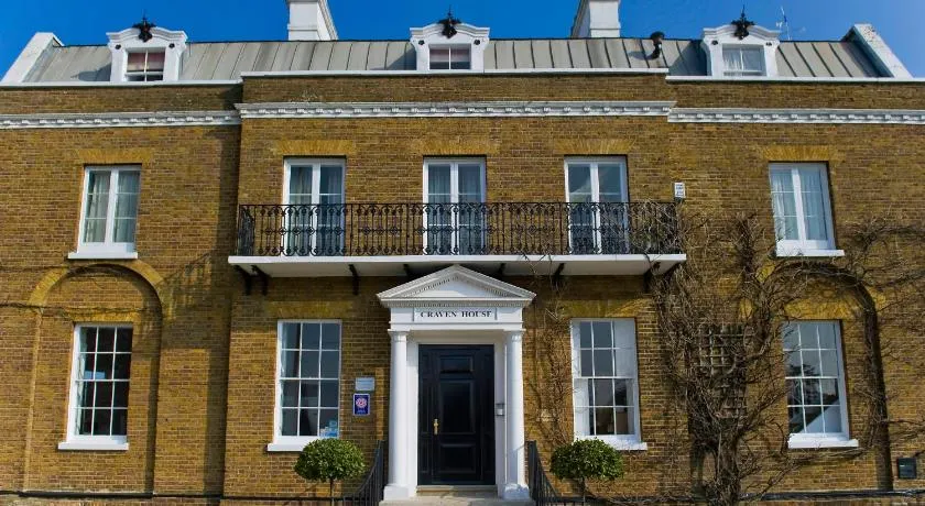 Craven House Apartments - Image 1
