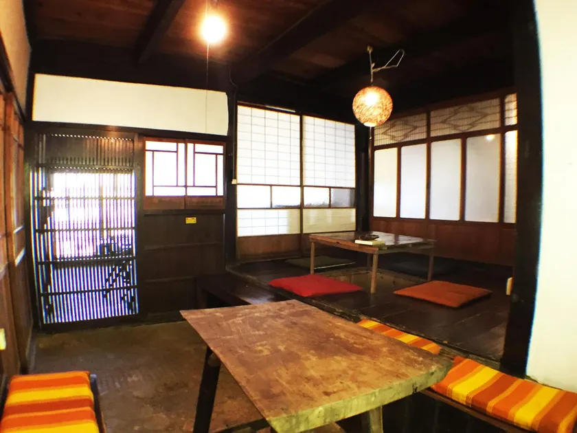 An old folk house built over 100 years ago. - Image 1