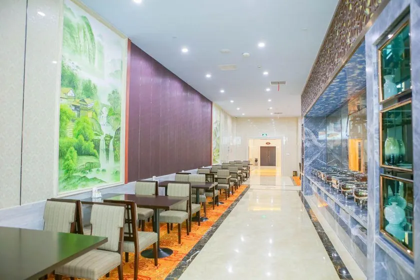 Guorui Hotel - Image 1