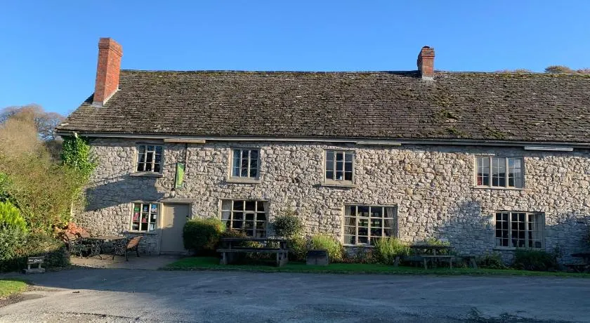 The Harp Inn - Image 1