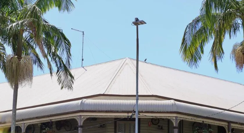The Middle Pub - Image 1