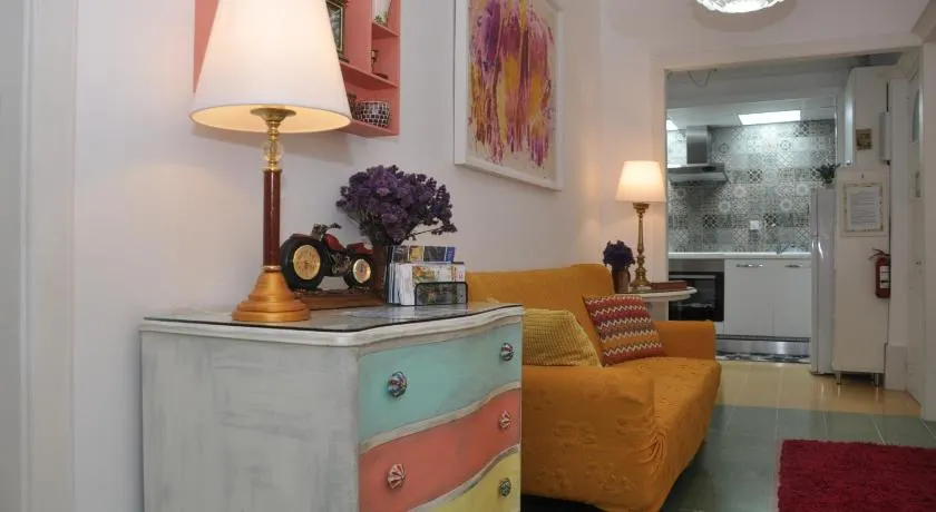 Private Apartment in Pembroke St Julians - Image 1