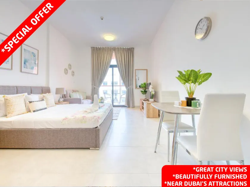 Posh Studio Apartments - Image 1