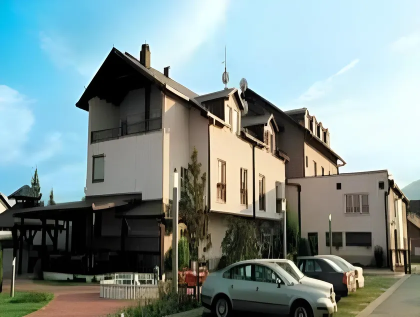 Hotel Delminium - Image 1