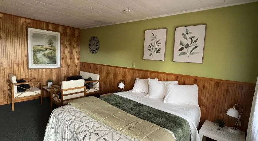 High Point Mountain Motel - Image 1