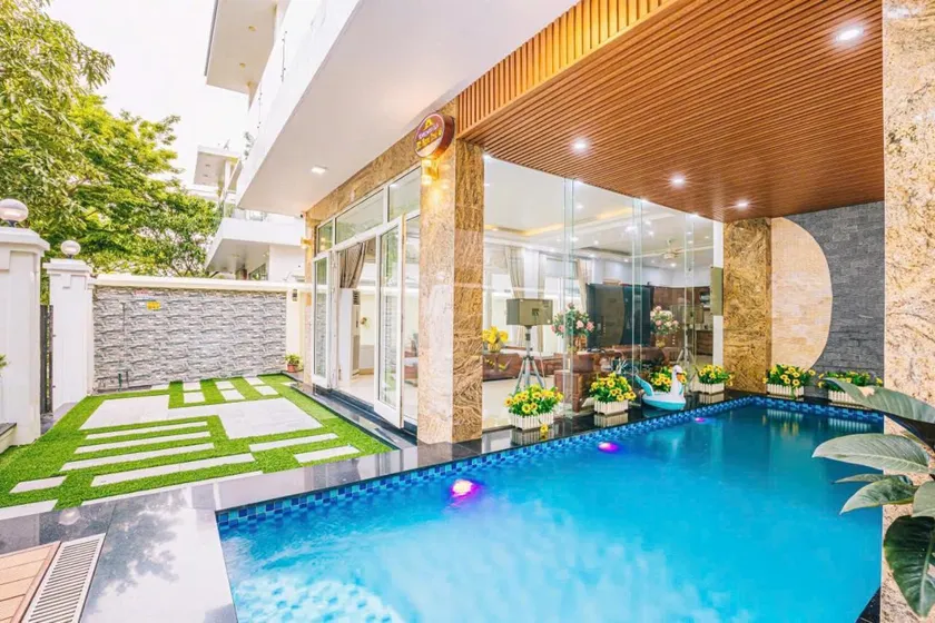 FLC Sam Son Grand Pool Villa NT48 7BR Near Beach - Image 1