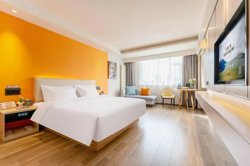 Kunyi Boutique Hotel (Baiyin Jingtai People's Cultural Square Railway Station Branch) - Image 1