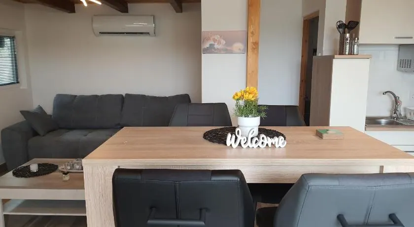 M&M Apartment - Image 1