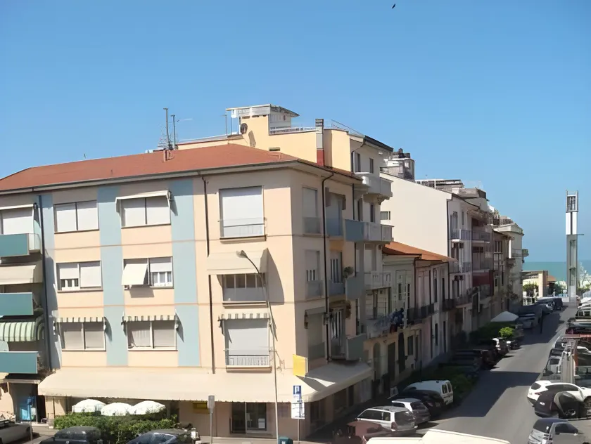 Hotel I 4 Assi - Image 1