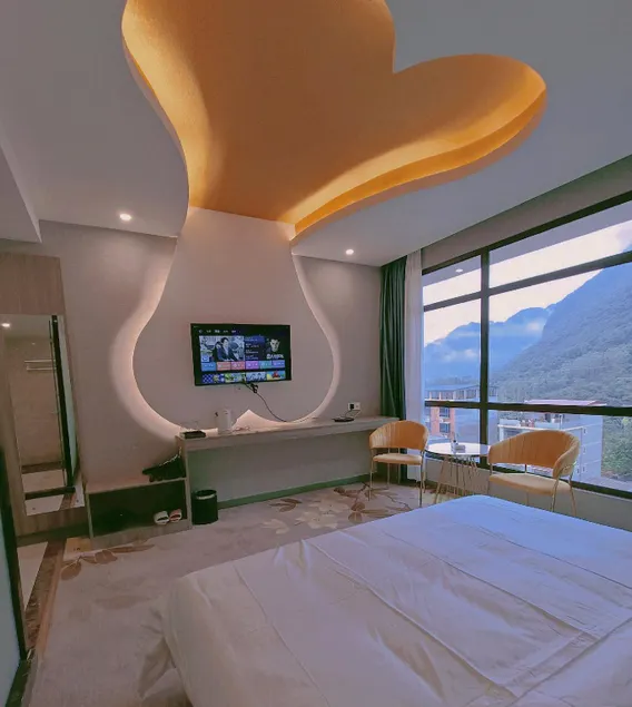 Shunhuage Hotel (Guilin University of Electronic Science and Technology Huajiang Campus Shop) - Image 1