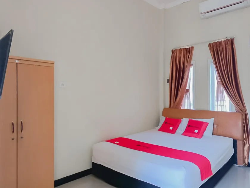 RedDoorz At Pelangi Guest House - Image 1