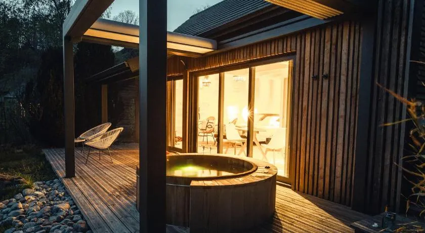 Ecrin d'Auvergne Lodge et SPA privatif - Image 1