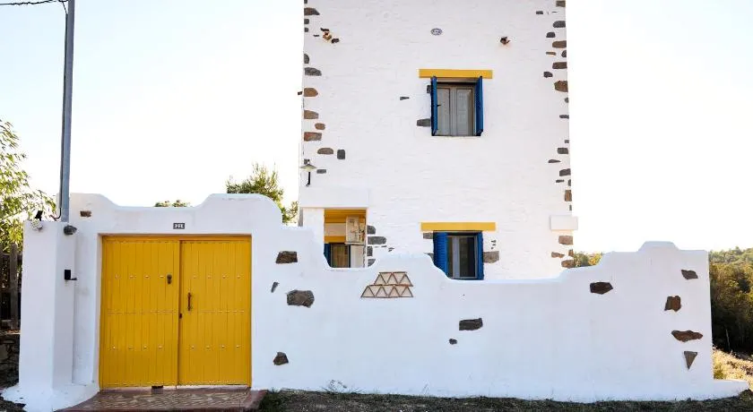 Aspros Pyrgos - Image 1