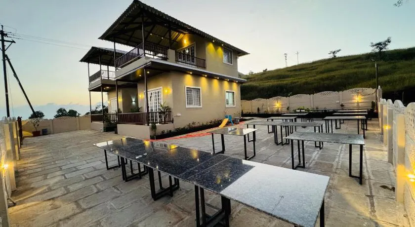 Villa 20's - Image 1