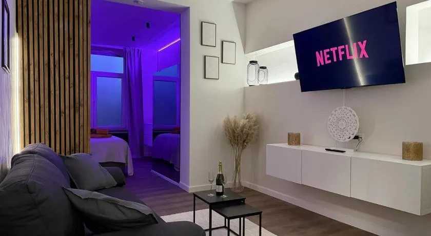 Suite Luxueuse avec jaccuzi sans vis-à-vis - Image 1