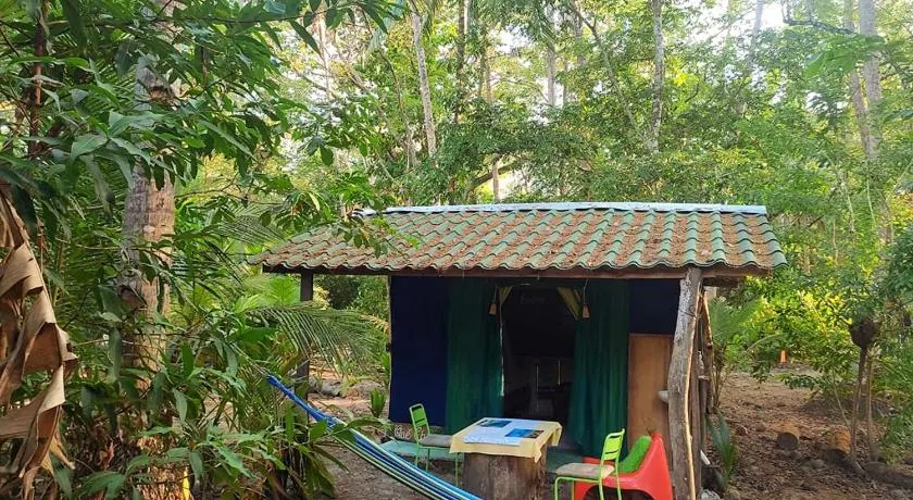 Fully Furnished FAMILY JUNGLE TENT, Latino Glamping Paquera - Image 1
