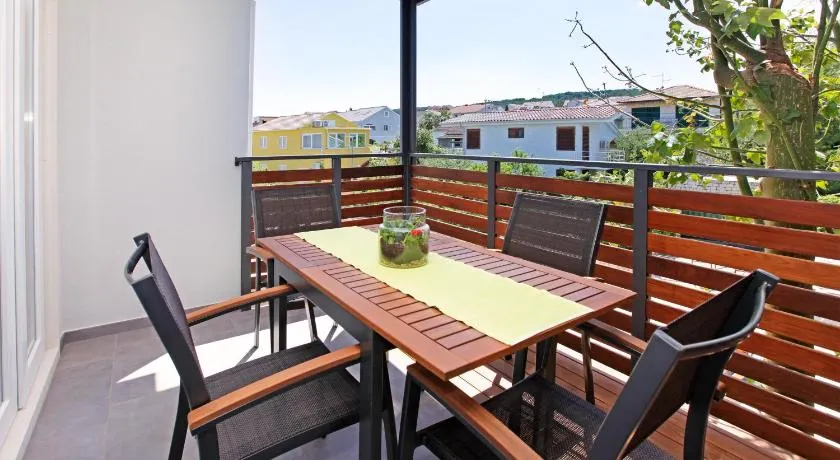 Santa Cruz Apartments Supetar - Image 1