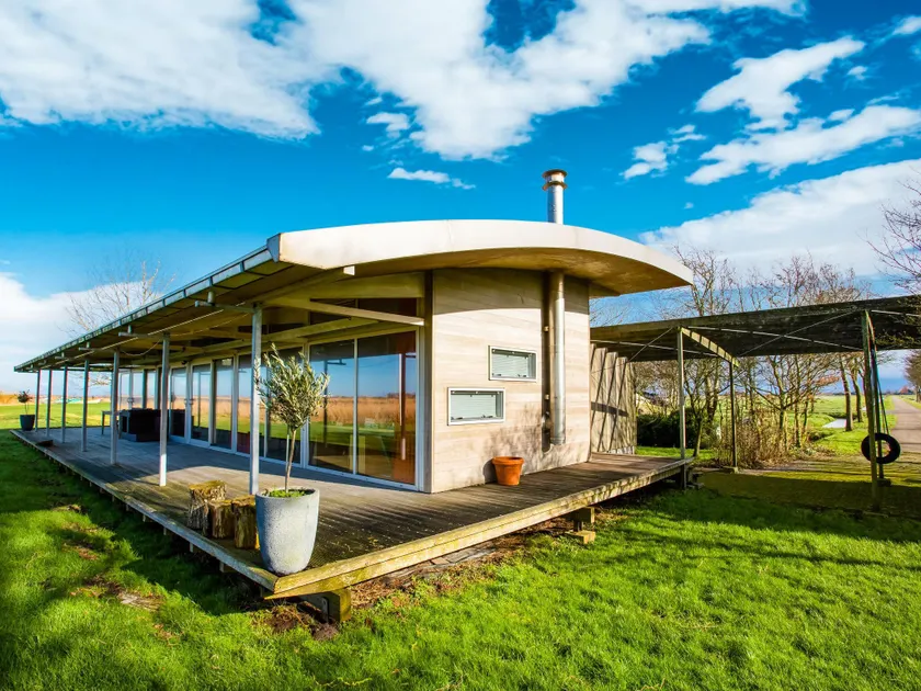 Pleasant Holiday Home in Gaastmeer with Sauna - Image 1