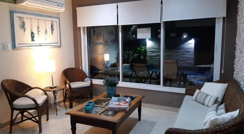 Hotel Casarão Pitangueiras - Image 1