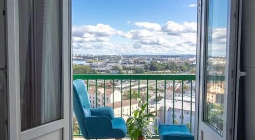 Stunning Lyon View & AC in All Rooms Renovated 2BR - Image 1