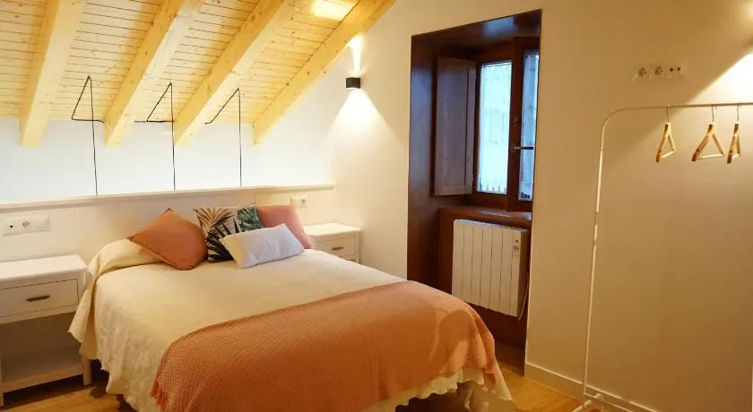 Apartamentos Turísticos El Peñón - Image 1