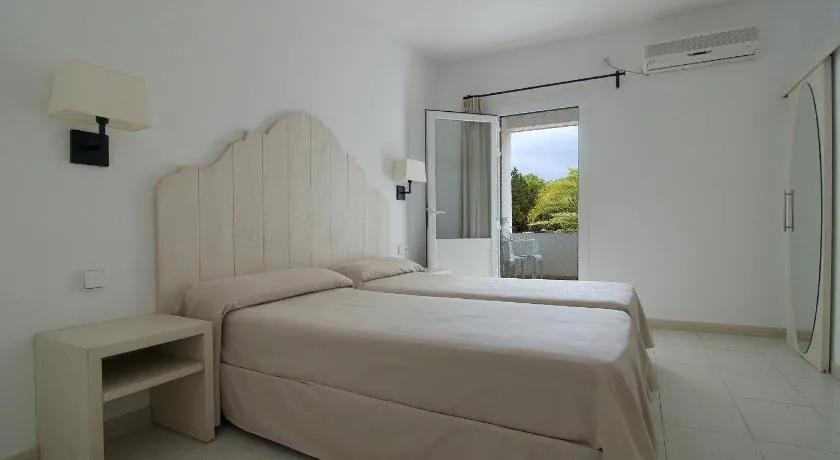 Hostal Capri - Image 1