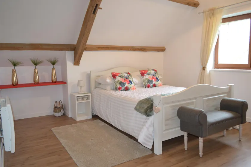 The West Wing Suite, Beautiful 2 bedroom Apartment - Image 1