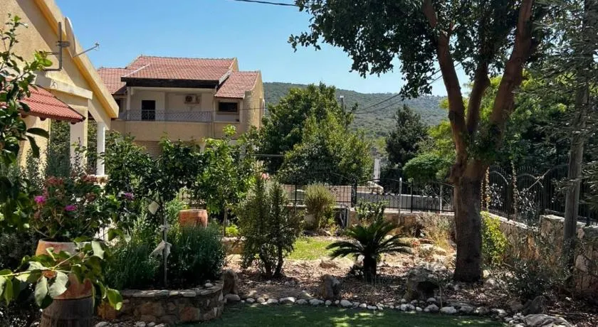 צימרים בצפון וסביב כרמיאל בצפון-Amoresכרמיאל והסביבה - Image 1