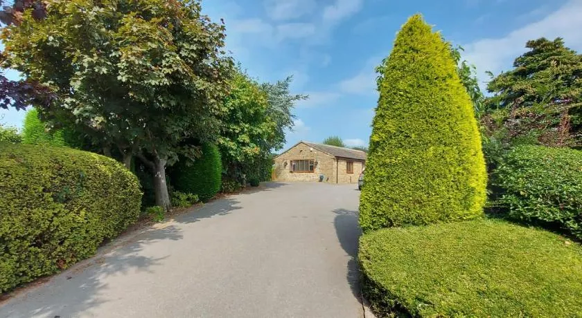 Springwood Cottage - Image 1