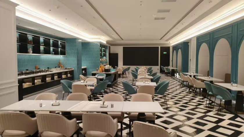 Qufu Quanyou Hotel - Image 1