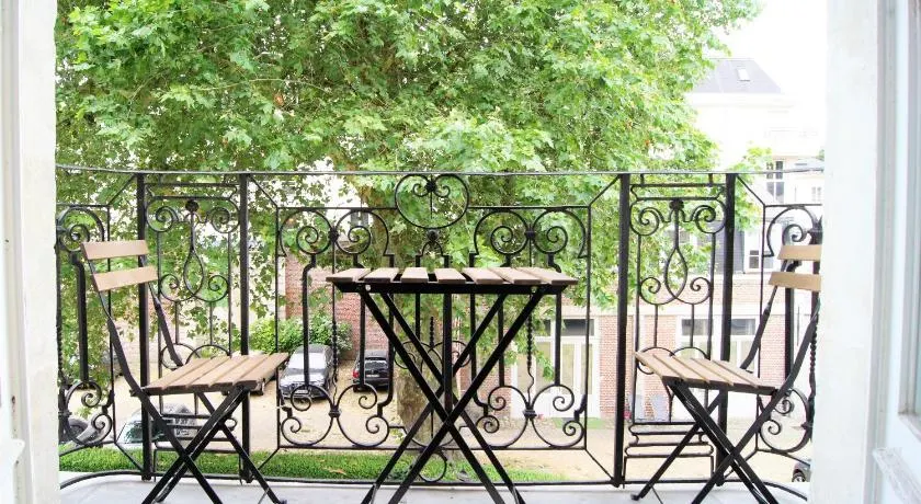 Appart Hôtel Lille LOUIS - Image 1