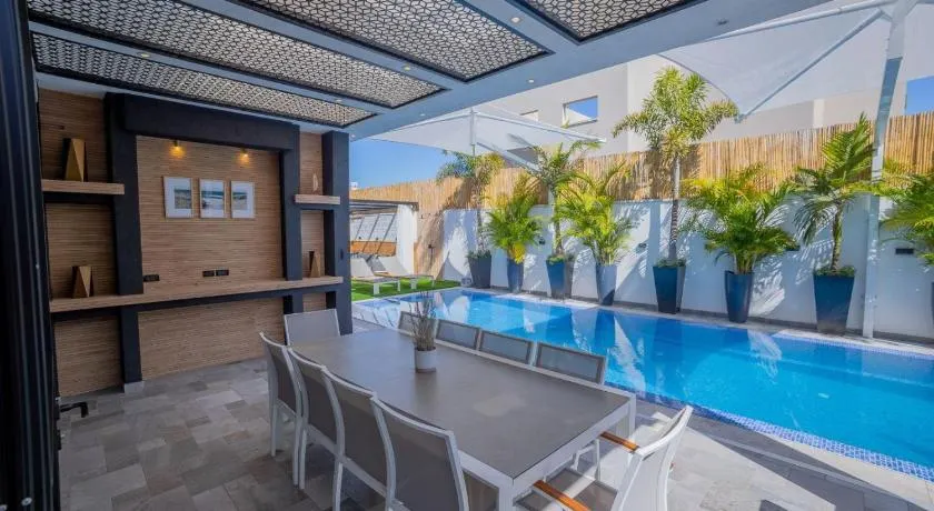 Villavender Boutique Suites - Image 1
