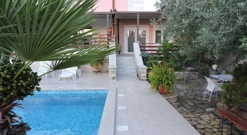 Berat Apartment - Image 1