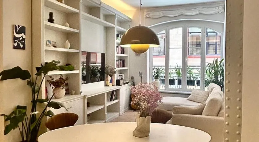 Apartamento moderno con parking incluido - Image 1