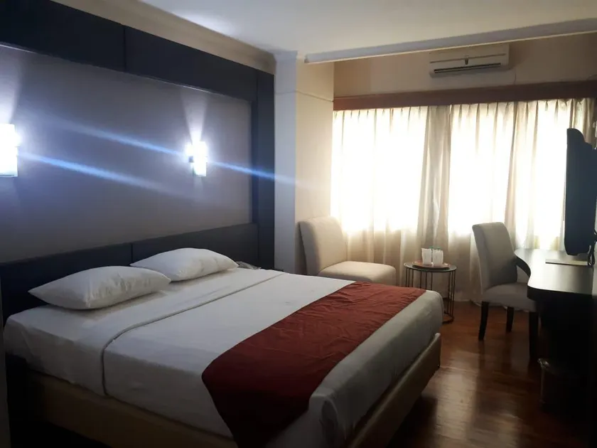 Hotel Mega Cikini - Image 1
