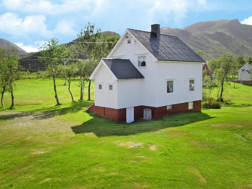 7 person holiday home in Bøstad - Image 1