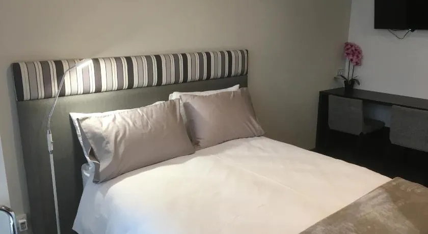 Med-Accom - Image 1