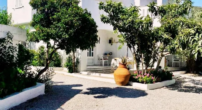 White Oasis Samos-Retreat - Image 1