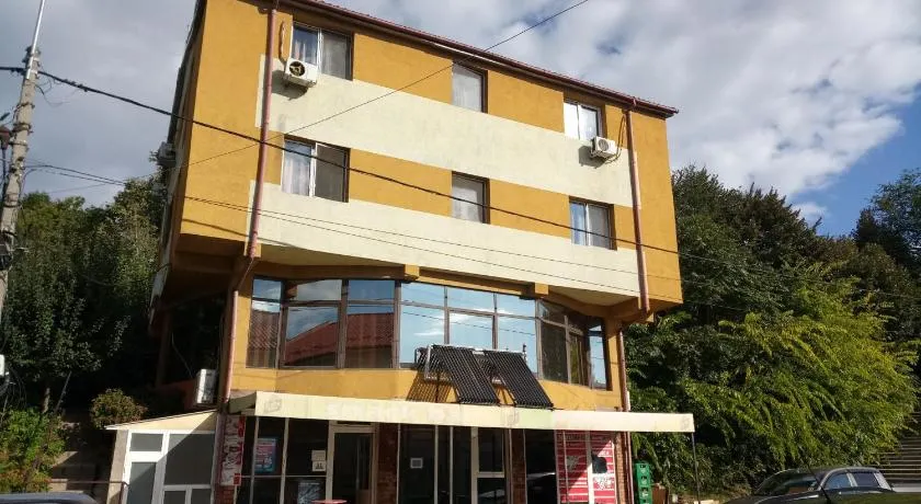 La Conu Iancu - Image 1