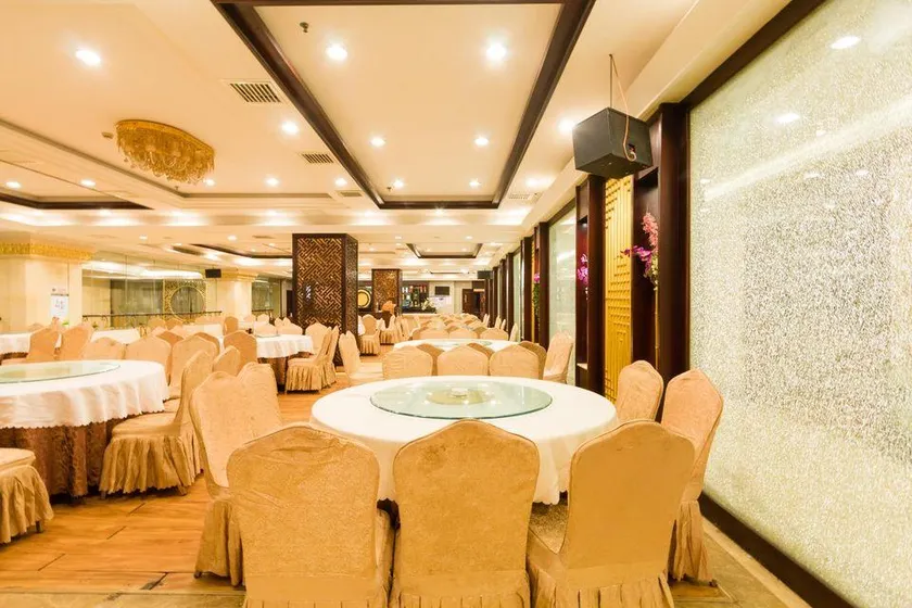 Jinyuan International Hotel - Image 1
