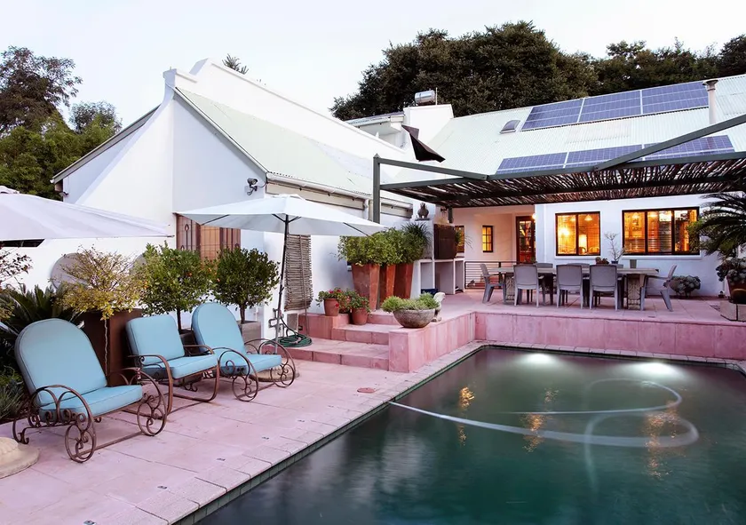 Waterkloof Apartments - Image 1