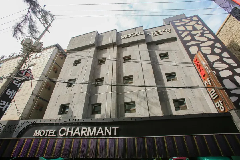 Anyang Charmant - Image 1