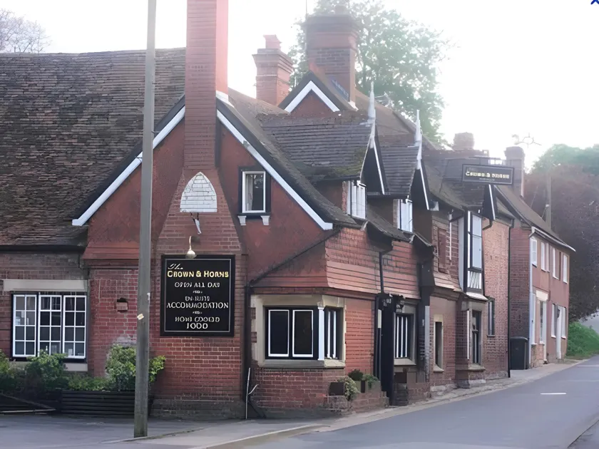 The Crown & Horns - Image 1