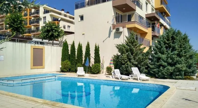 Byala-apartment-valmira - Image 1